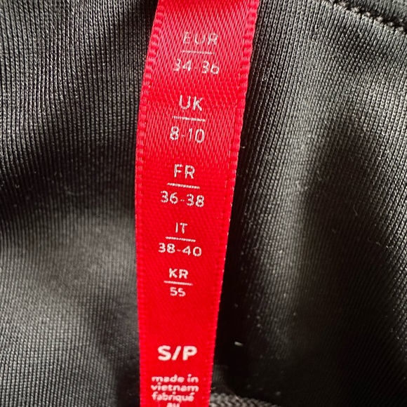 Spanx Faux Leather Stripe Black Leggings Contoured Power Waistband Size Small - Picture 10 of 13